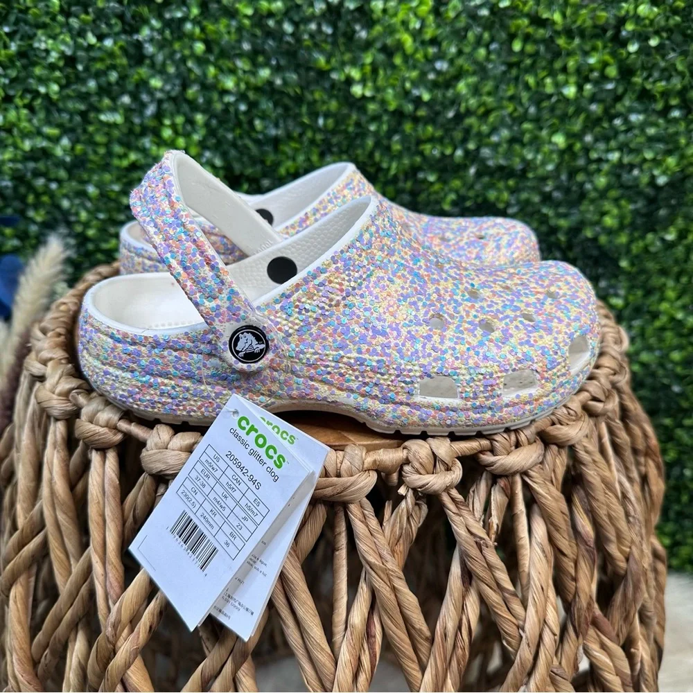 Nwt glitter speckled white crocs classic glitter‎ clog